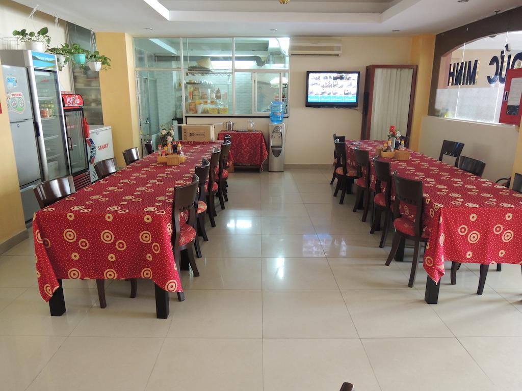 Duc Minh Hotel Thành Pho Ho Chí Minh Esterno foto