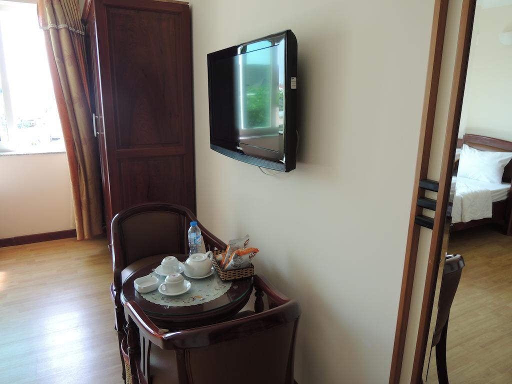 Duc Minh Hotel Thành Pho Ho Chí Minh Esterno foto