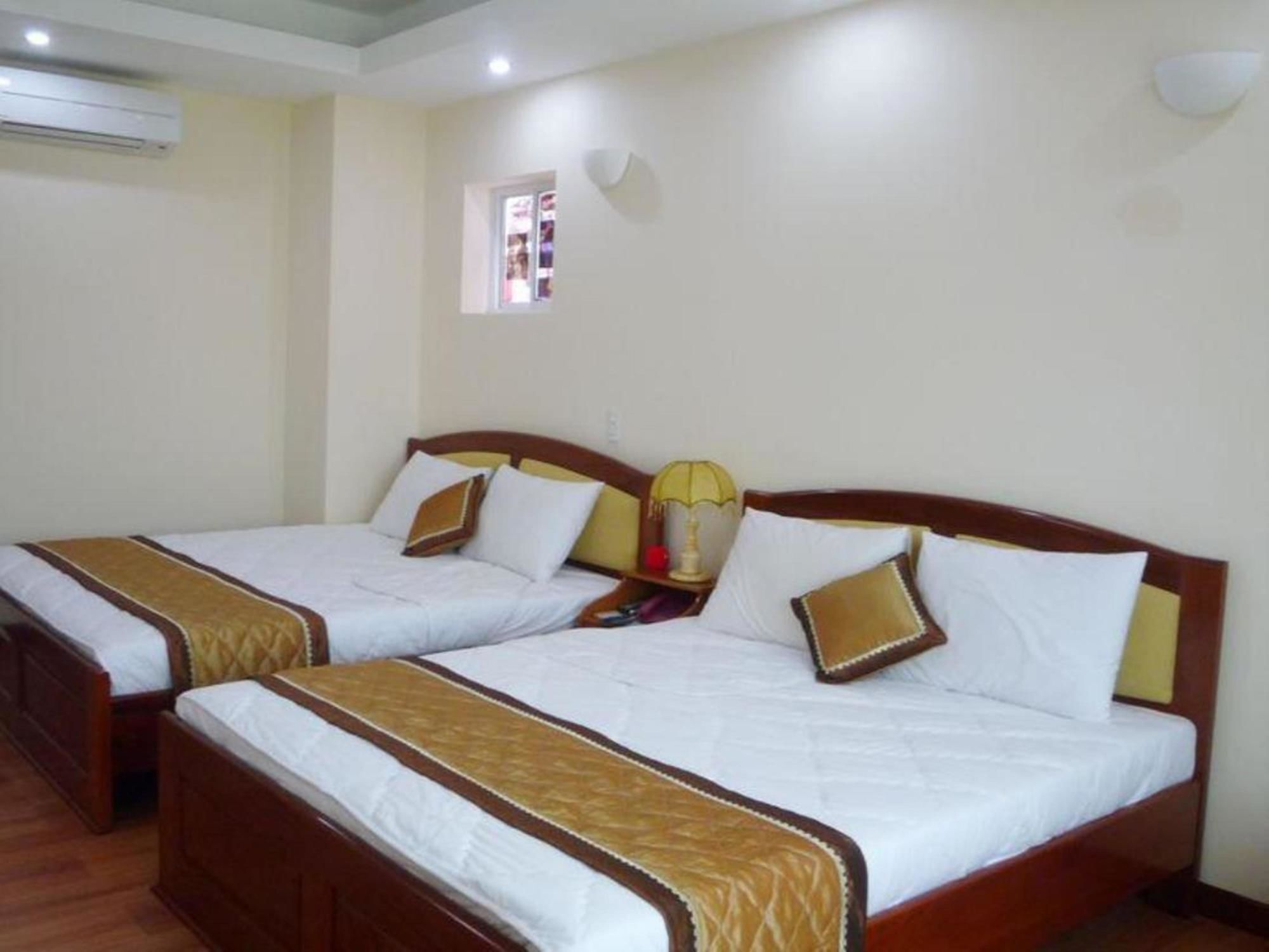 Duc Minh Hotel Thành Pho Ho Chí Minh Esterno foto