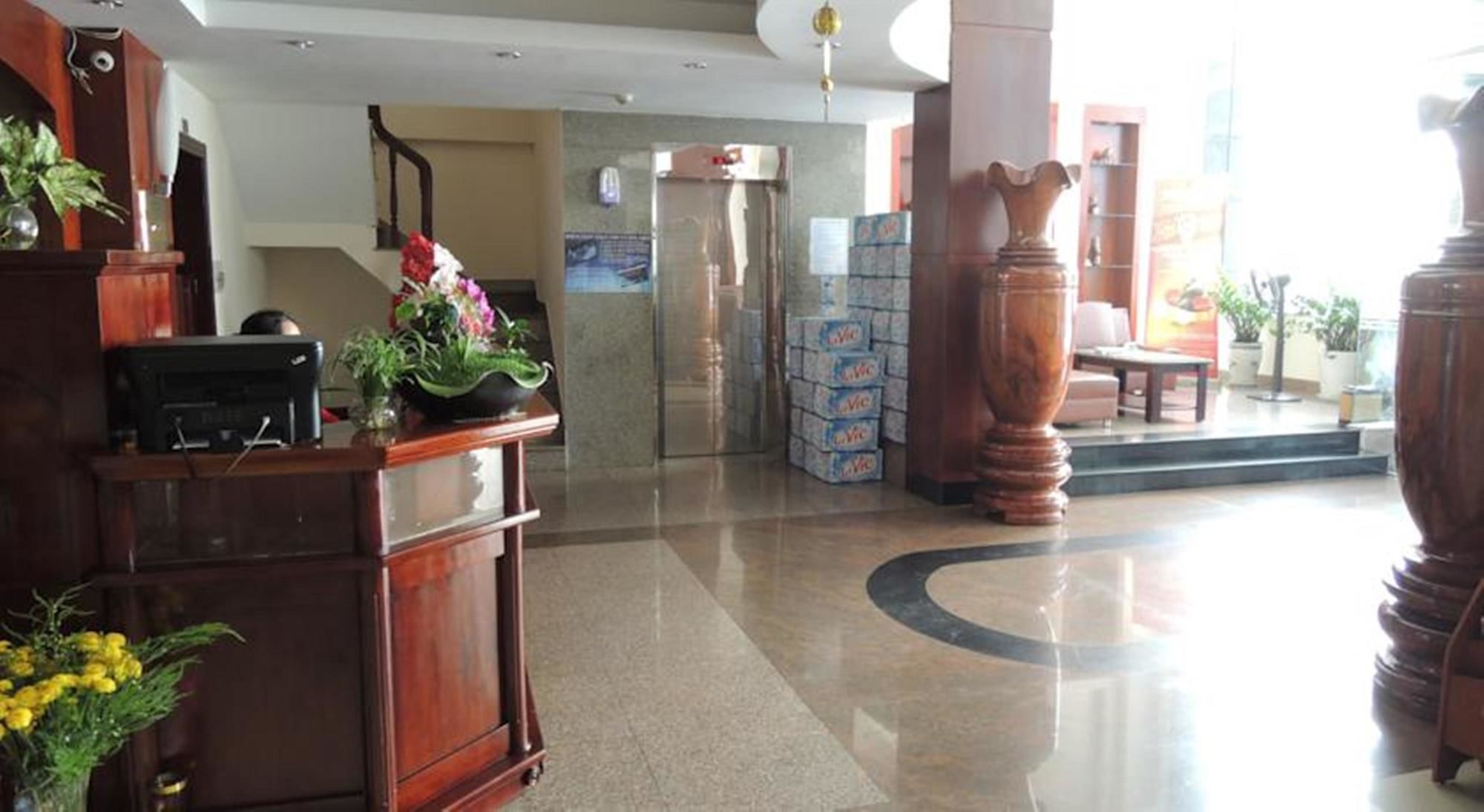 Duc Minh Hotel Thành Pho Ho Chí Minh Esterno foto