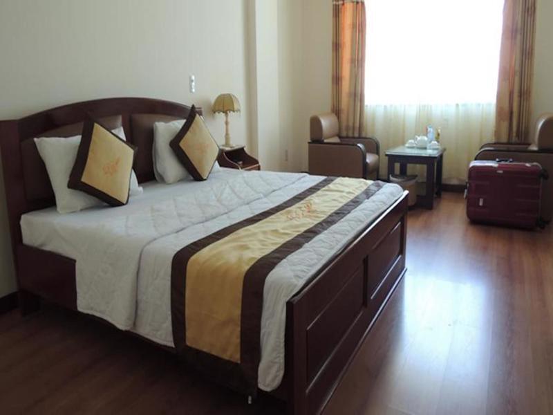 Duc Minh Hotel Thành Pho Ho Chí Minh Esterno foto