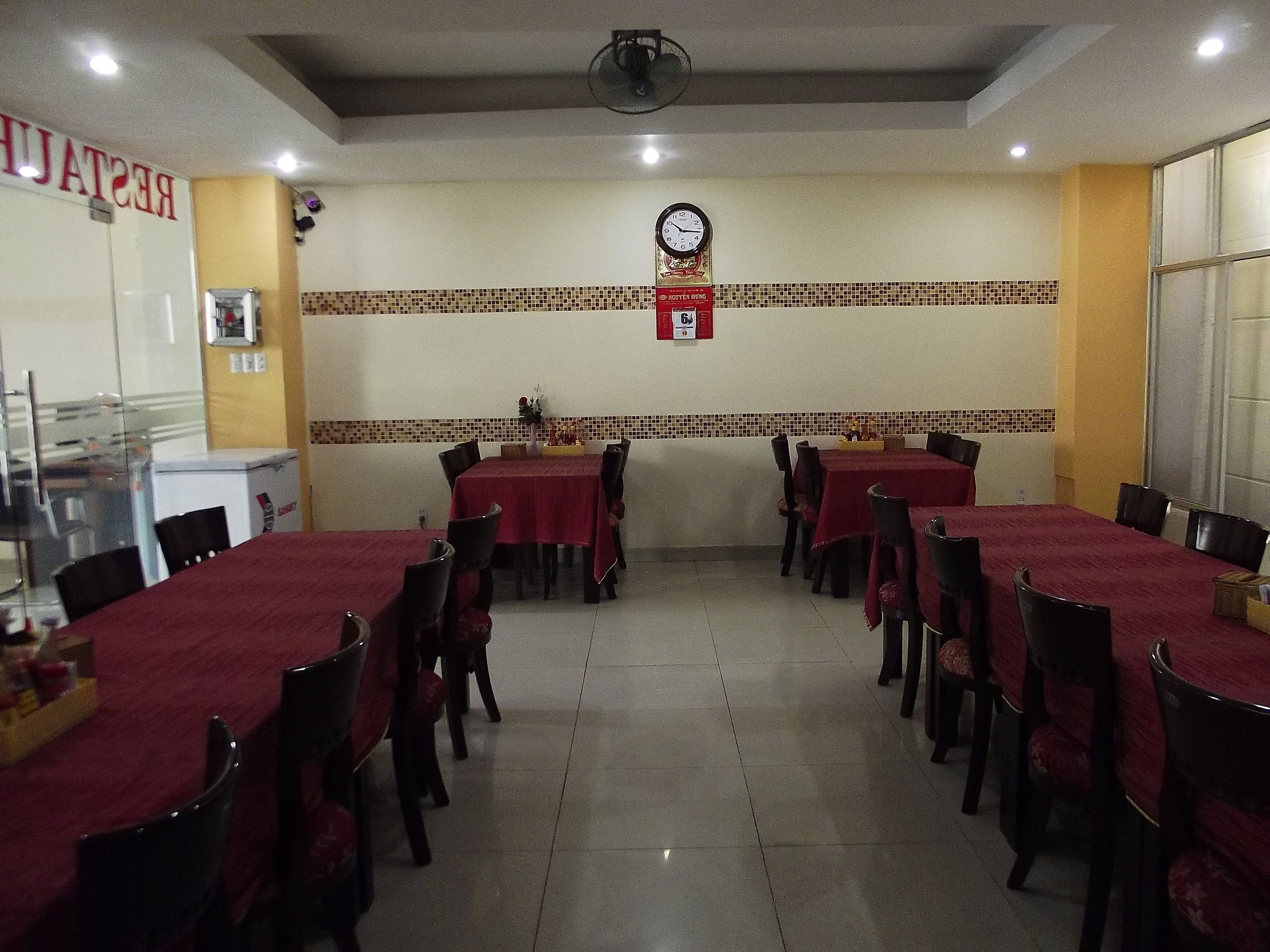 Duc Minh Hotel Thành Pho Ho Chí Minh Esterno foto