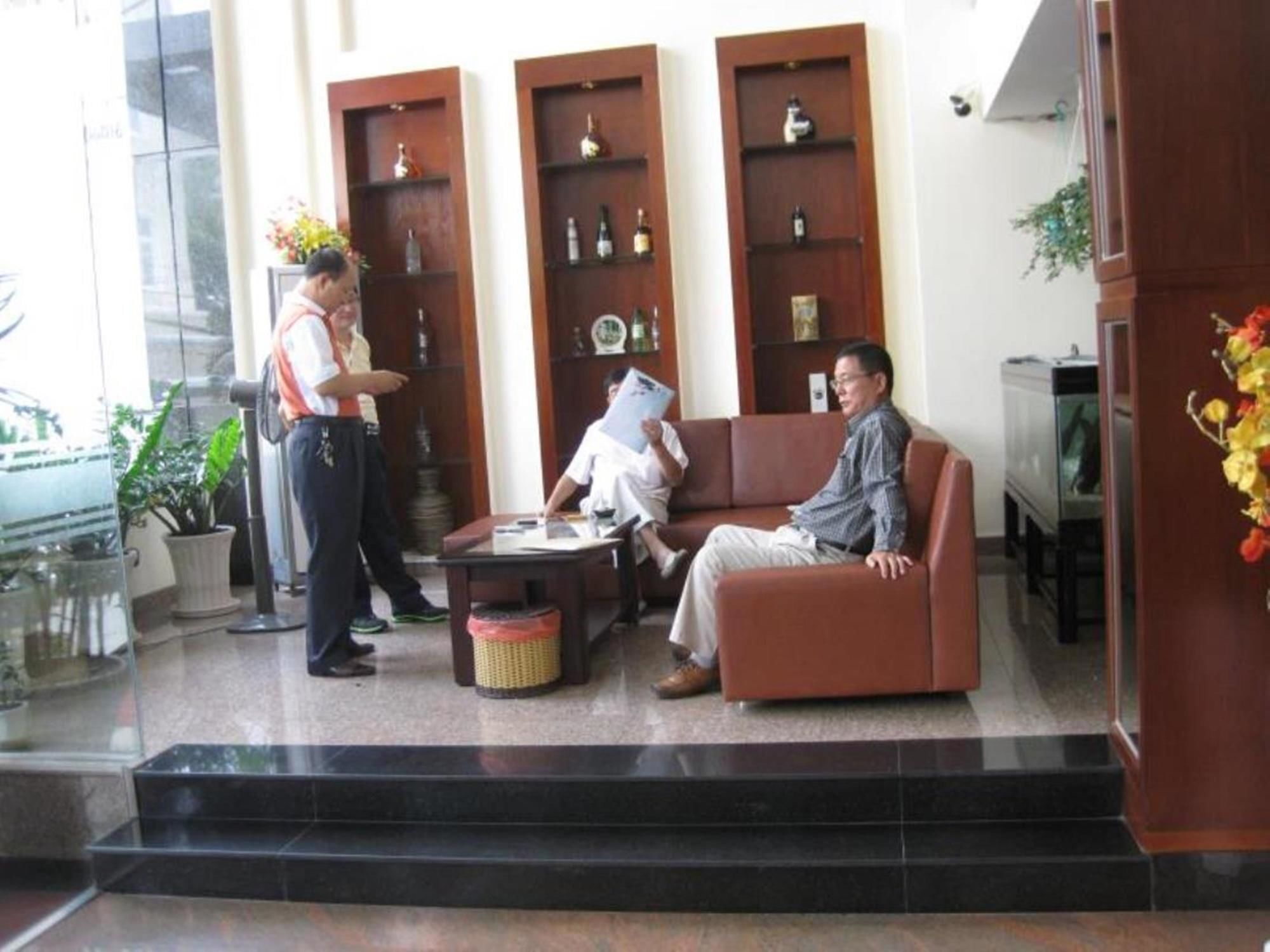 Duc Minh Hotel Thành Pho Ho Chí Minh Esterno foto
